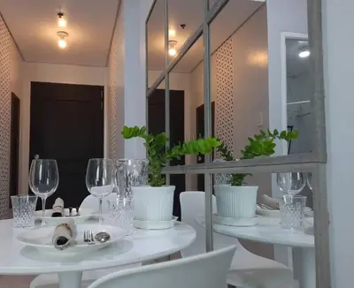 Gallery image of Relax in style with fast WIFI Netflix in Manila