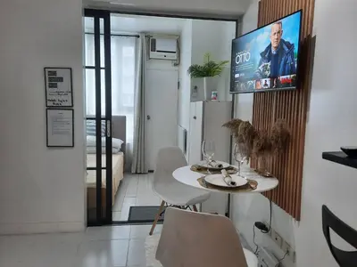 Gallery image of Stylish Condo at Mezza 1 with fast WIFI Netflix in Manila