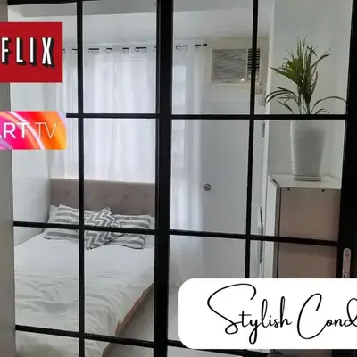 Stylish Condo at Mezza 1 with fast WIFI Netflix