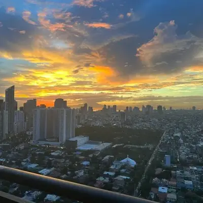 Sunset View 1 BR with balcony FREE Pool&Gym Access