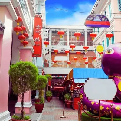 Private Rooms in Historic Manila Chinatown