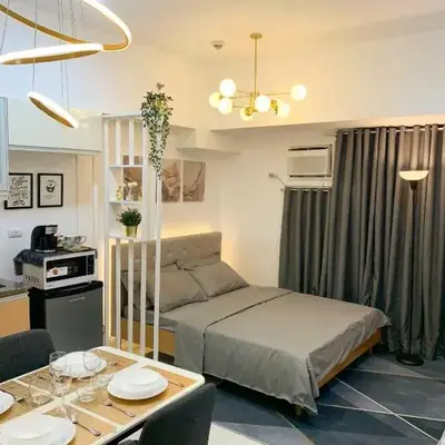 Hometel by ECR at Viceroy Residences