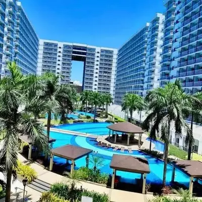 Location perfect staycation with Netflix