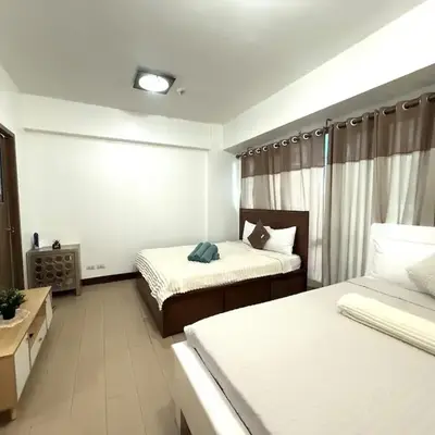 Kyedenz Unit -Two Palm Tree Villas Newport Naia T3