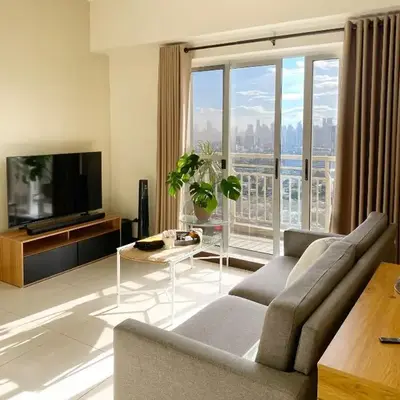 Corner 37 at Lumiere Residences