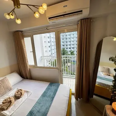 Shore Residences Banana Room with 2 Beds Good for 4 Guests Pool View Room 622 by Prime Stay