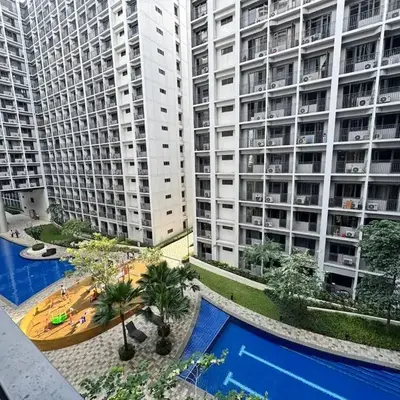 Room 643 Pool View Shore 2 Residences near PICC & SM MOA by Prime Stay