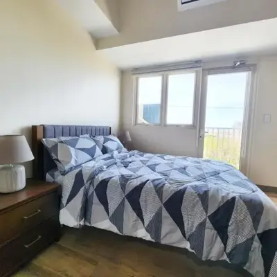 Modern 1 br in Park Mckinley West with Breathtaking view fast internet