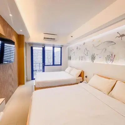 Hotel-Like Staycation 4 near MOA with WiFi & Netflix