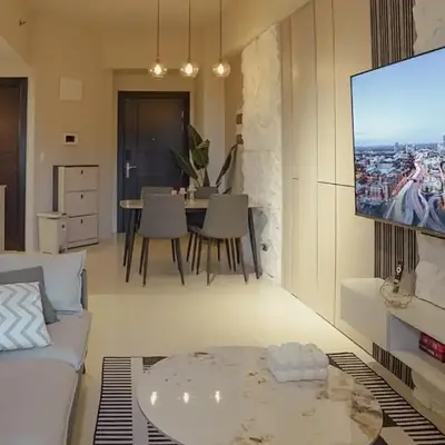 Luxury 2BR in Uptown Parksuites BGC Balcony & Prime location