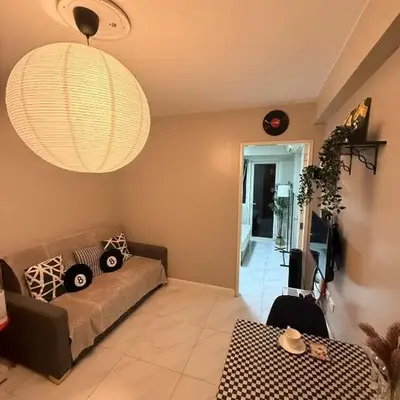Monarch Parksuites 1BR with balcony