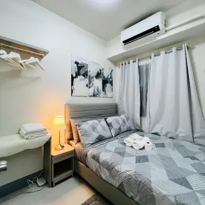 MOA GRAND STAY Suite 02 Newly Turn-over Only