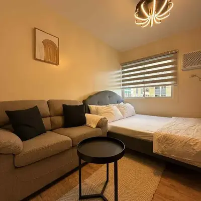Urban Oasis Cozy Studio at Berkeley Suites South Forbes Nuvali