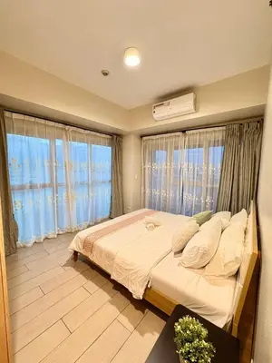 Gallery image of 2BR Sunset View Deluxe Suite in Manila