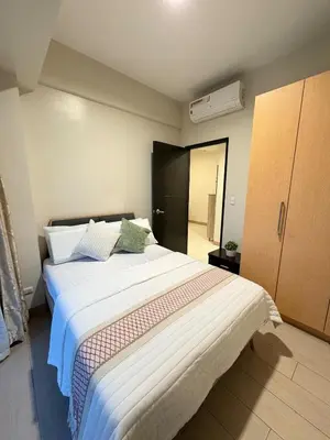 Gallery image of 2BR Sunset View Deluxe Suite in Manila