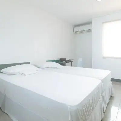 Cara Celine Dormtel by RedDoorz near Taft