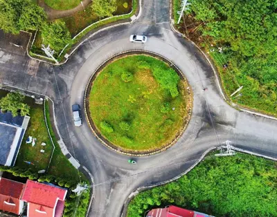 an overhead view of an intersection with cars on a road at Fernica Boarding House in Bancal