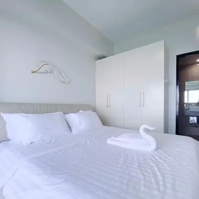2BR With Magnificent Bayview GARDEN View Near Okada