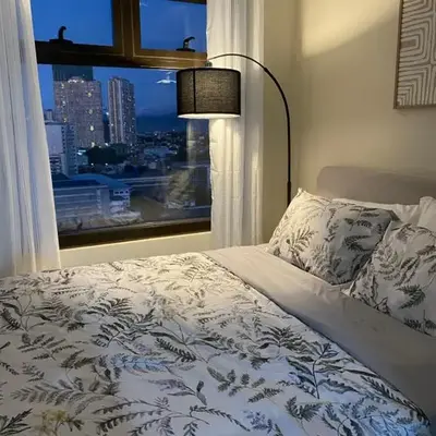 Sofi Staycation- Aurora Escalades