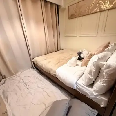 Relaxing 1BR Condo near MOA & NAIA with WiFi