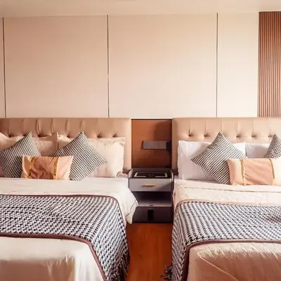 Elegant Condo at ETON Baypark Manila