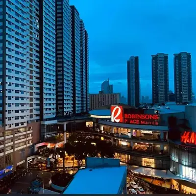 Manila Skyview suite at Birch tower condo