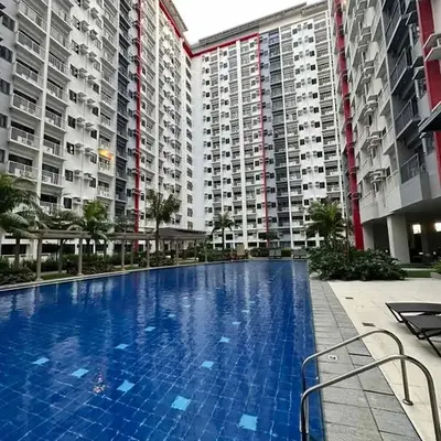 2 BR Fully Furnished Condo in Parañaque with Pool and Parking - Bloom Unit 1133