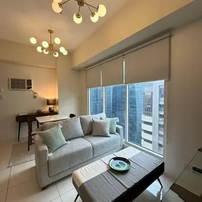 2BR Classy unit at The Currency