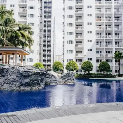 Shore Residence Tower A w Pool Near Airport and MOA