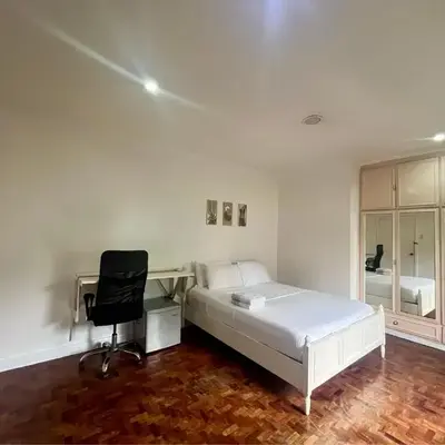 Layover Guesthouse