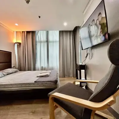 Prime Makati Condo Near Poblacion & Malls