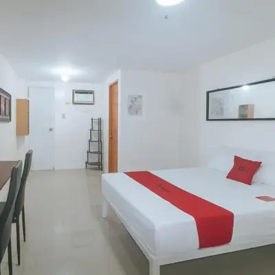 RedDoorz at FCCG GoldMoon Boutique Hotel