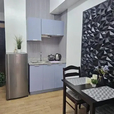 Paseo Verde Las Pinas - Sleeps 2 Adults 2 Children