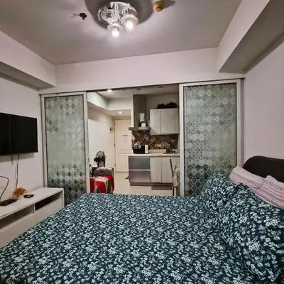 Azure Urban Resort residence's Staycation by angkol limo