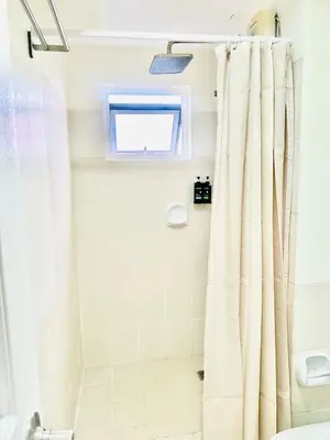 Gallery image of Manila stylish condo near LRT in Manila