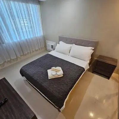 Casa Rosie in Seibu Tower - homey 1BR near BGC High Street