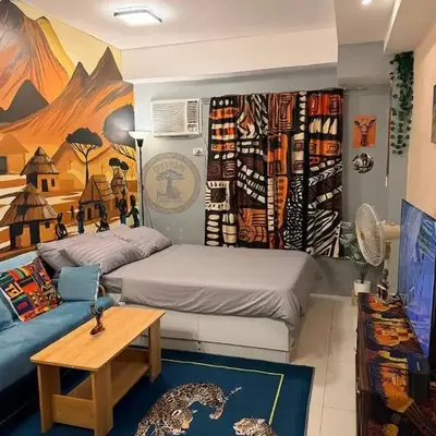 Cozy African Themed Unit in Parañaque
