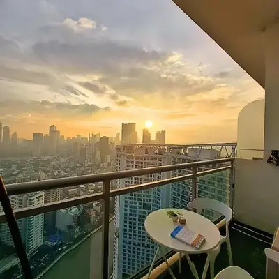 1BR with balcony near Makati