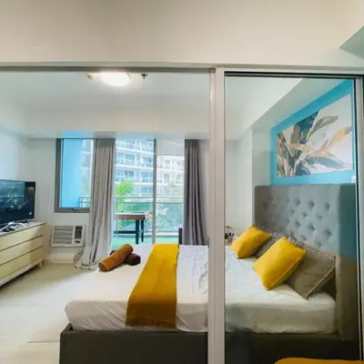 Azure staycation near Airport beside SM Bicutan