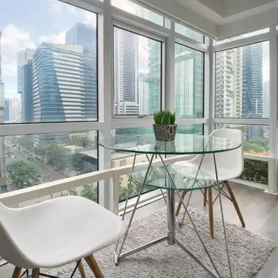 Stylish Stay in BGC 5th Ave with Free Parking