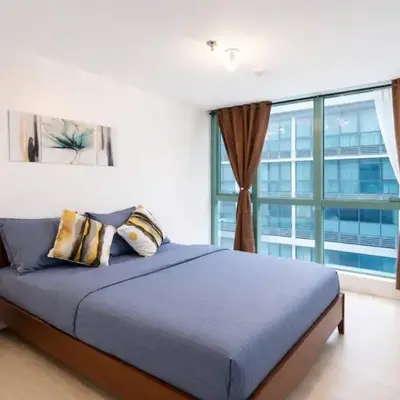 Modern 1BR One Uptown Residence Walk to UptownMall