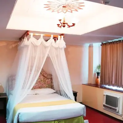 White Knight Hotel Intramuros