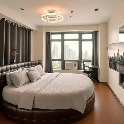 2-story Penthouse with 5 Balconies