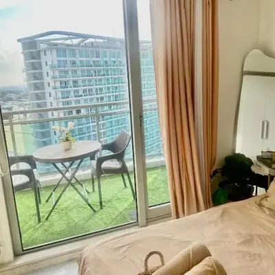 AZURE URBAN RESIDENCES- Beach View