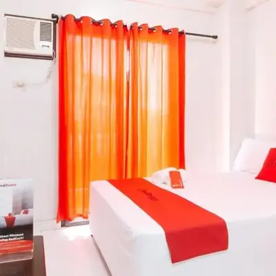 RedDoorz near NAIA Terminal 1