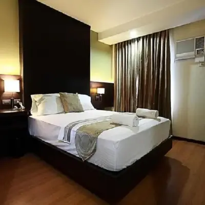 Lorenzzo Suites Hotel Makati