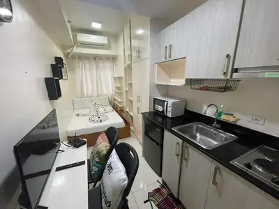 Gallery image of Green Residences Staycation by PBYY in Manila