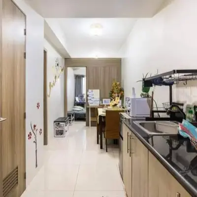 Lovely Condo 2-BR w/balcony in SM-Sucat