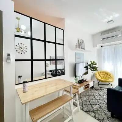 1BR Suite near Megamall