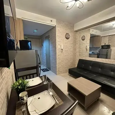 Sabina's one bedroom condo at Shore tower C
